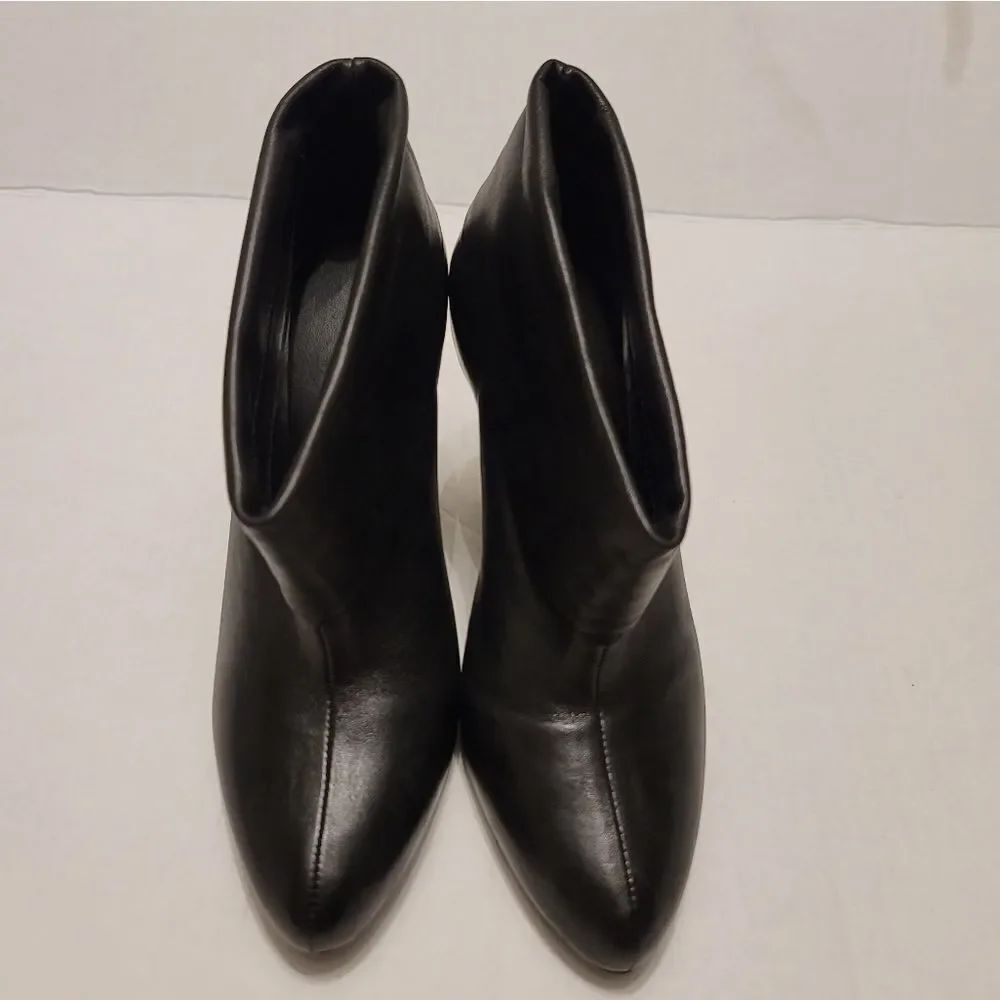 POUR LA VICTOIRE BLOCK HEEL SLIP-ON WOMEN"S BOOTIE